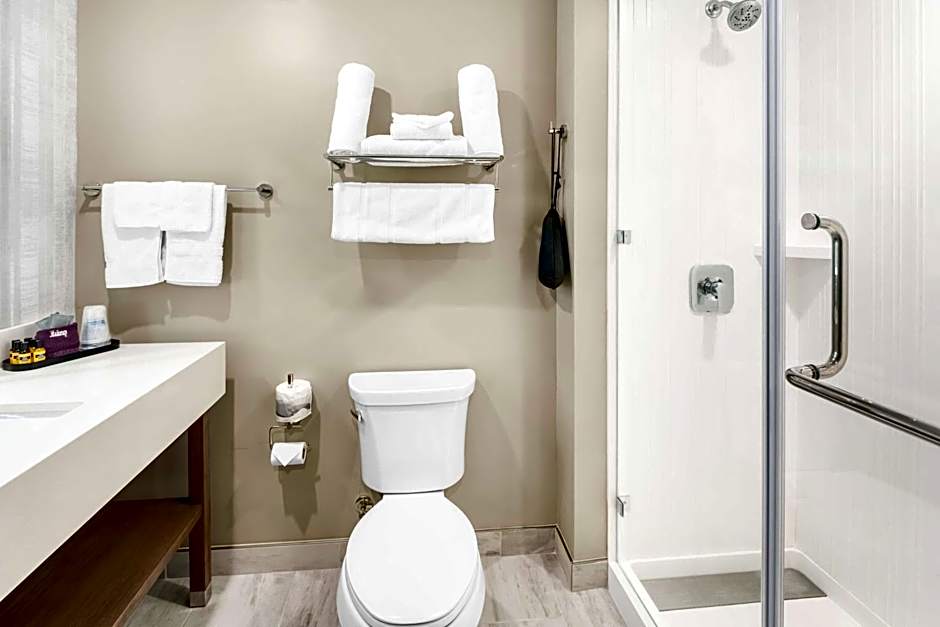 Best Western Plus Settlers Point