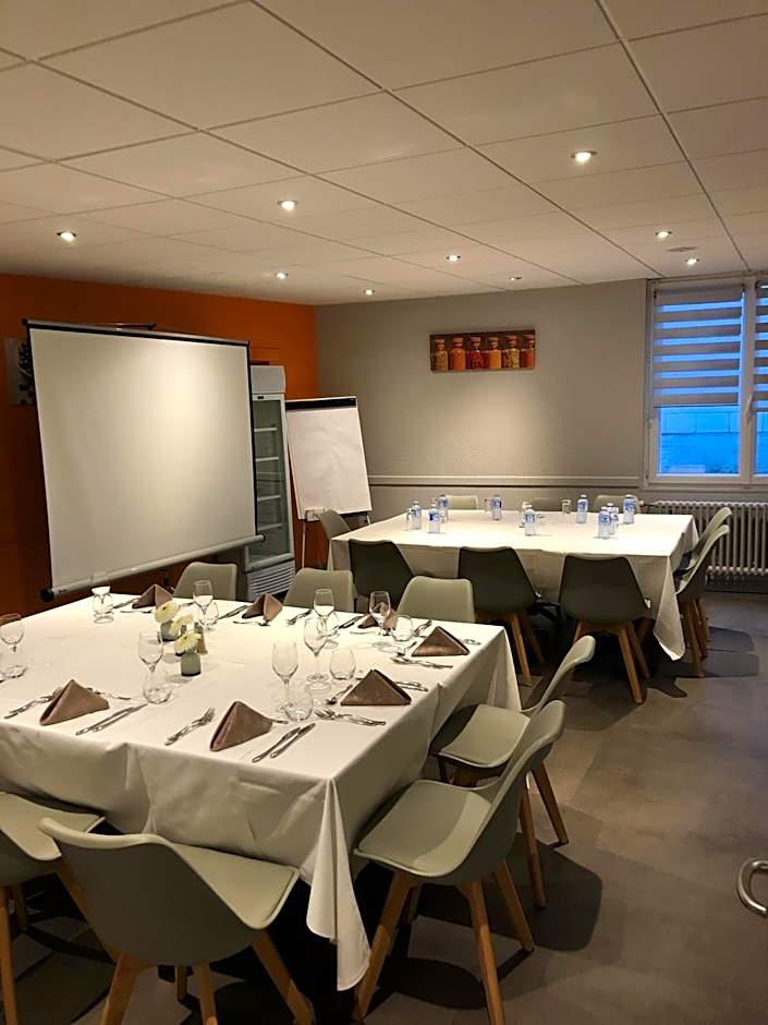 Logis Hôtel Le Pélican & son restaurant
