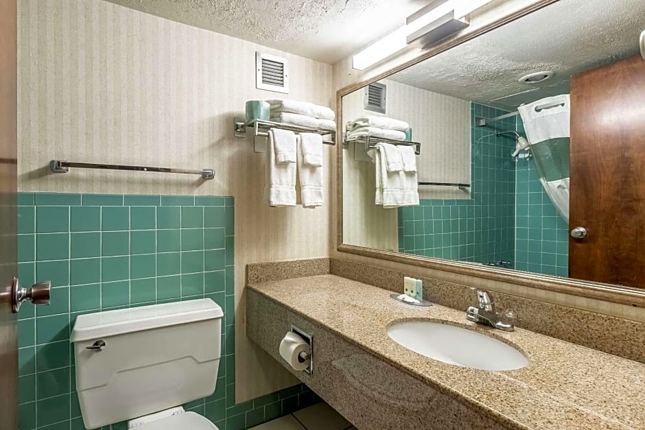 Quality Inn & Suites