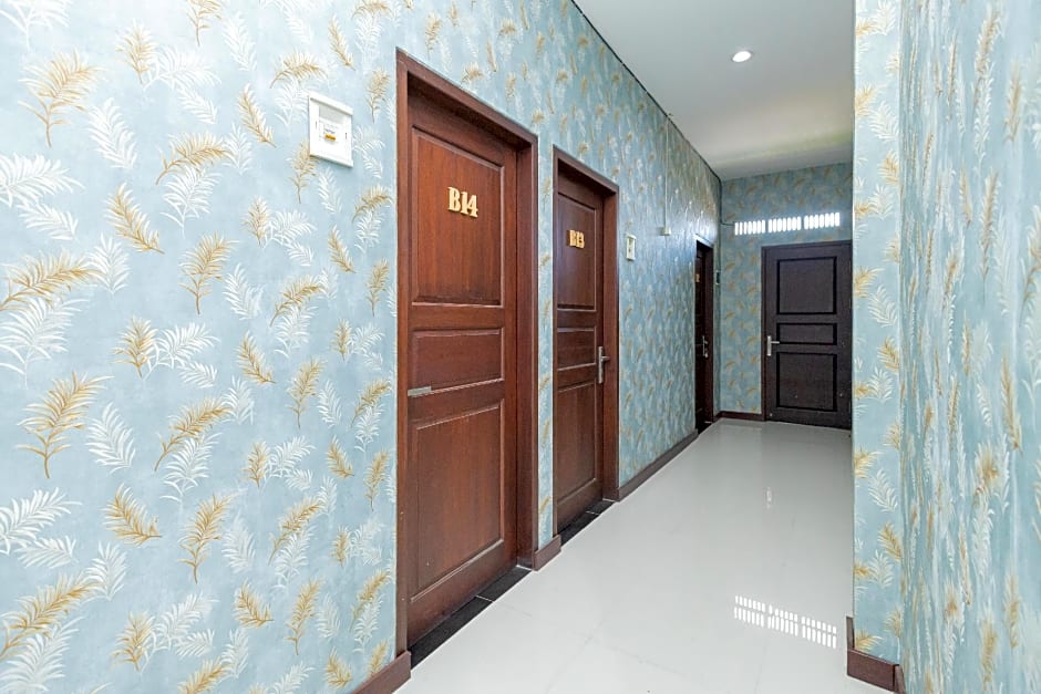RedDoorz Near Universitas Wijaya Kusuma – Surabaja, IL