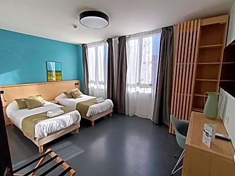 Twin Room with Private Bathroom