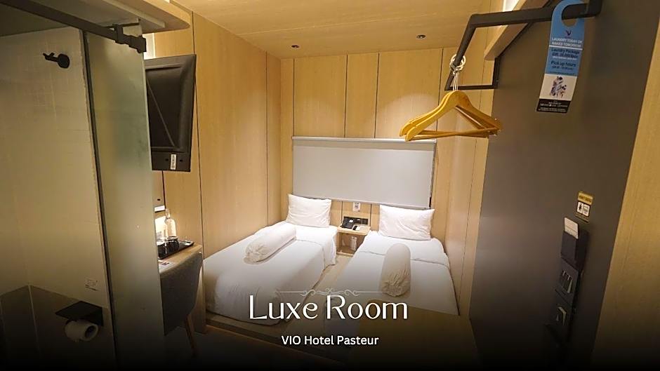 Photo 1 of 7 of Luxe 1 Twin Bed