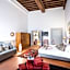Soprarno Suites