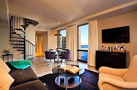 Skyline Loft Suite