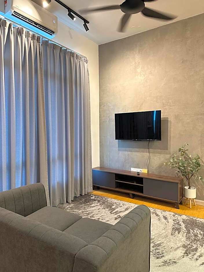 Inadh Suite Makhota Valley