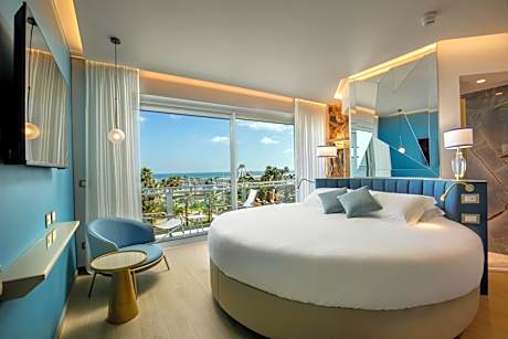 Ambasciatori Suite Hotel