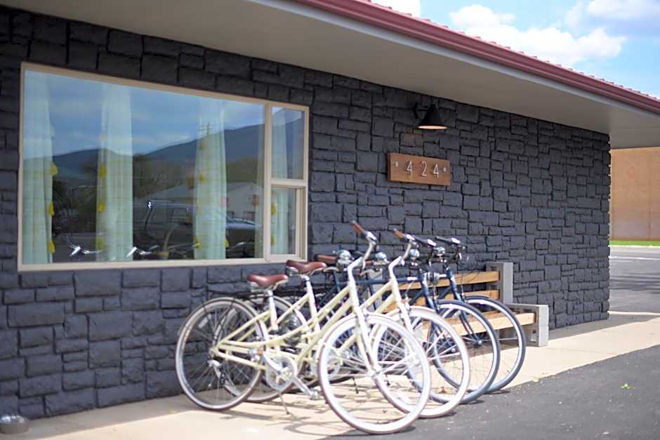 Spoke and Vine Motel