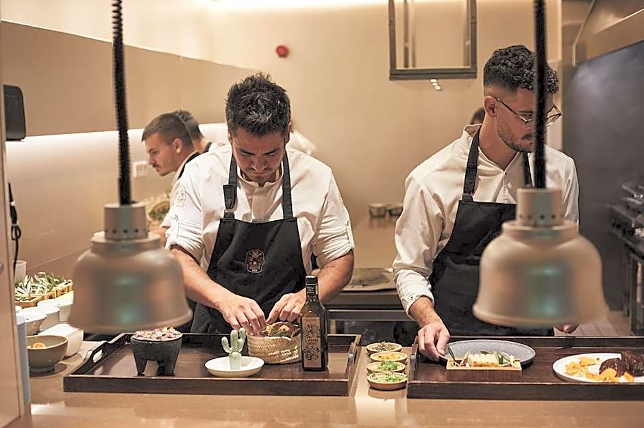 Can Simoneta - Adults Only