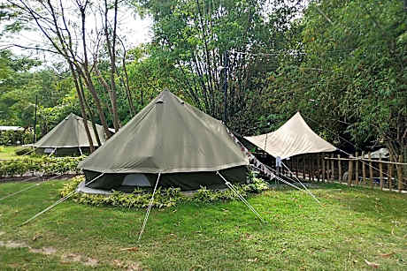 It my life cafe x camp