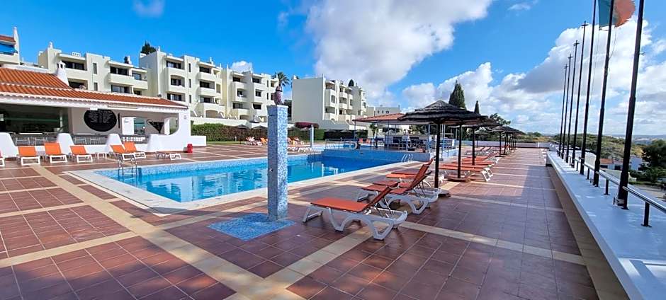 Albufeira Jardim by Umbral