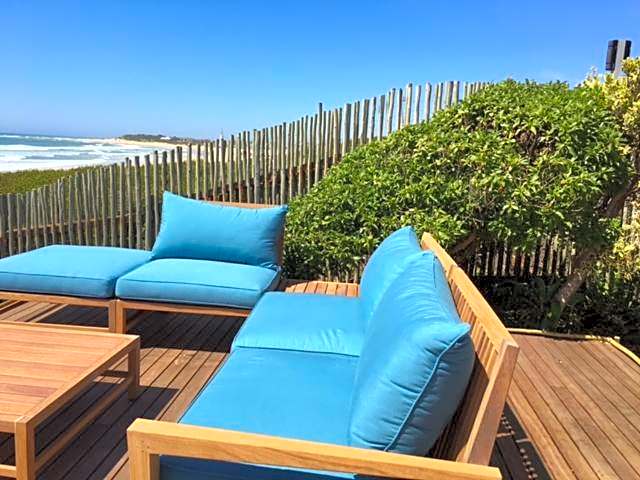 Diaz 15 House on the Bay