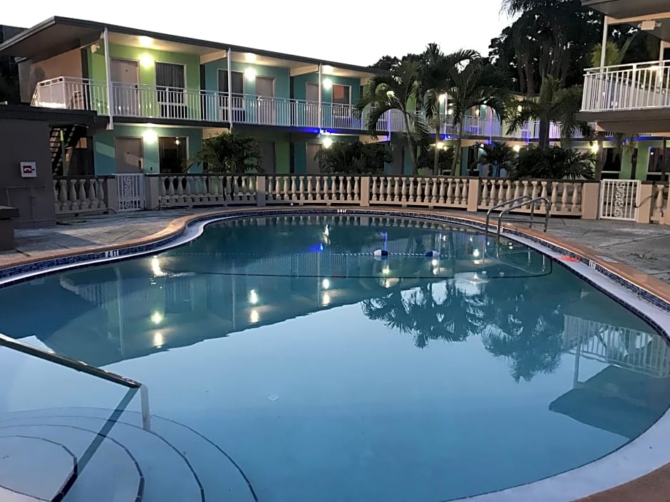 Tropical Inn & Suites, downtown clearwater