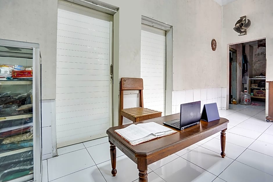 Hotel O Kost 2 Putra Syariah