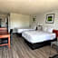 Travelodge Suites by Wyndham MacClenny