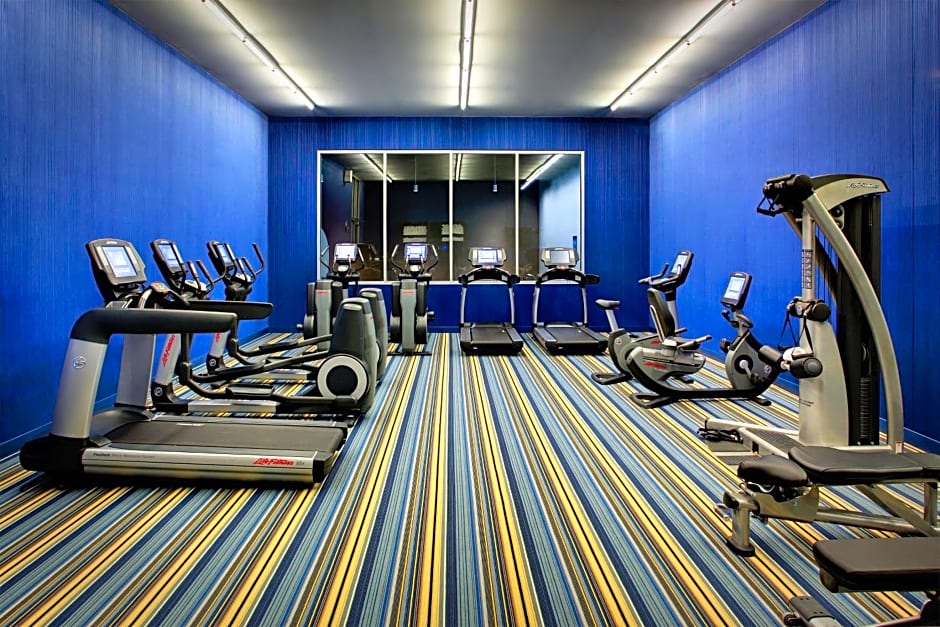 Aloft Leawood-Overland Park