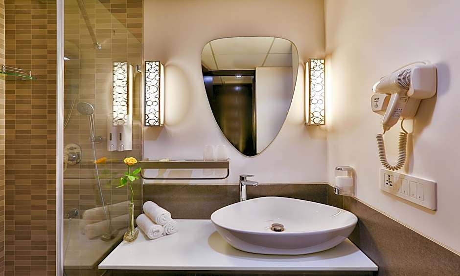 T24 Residency Mumbai International Airport Hotel