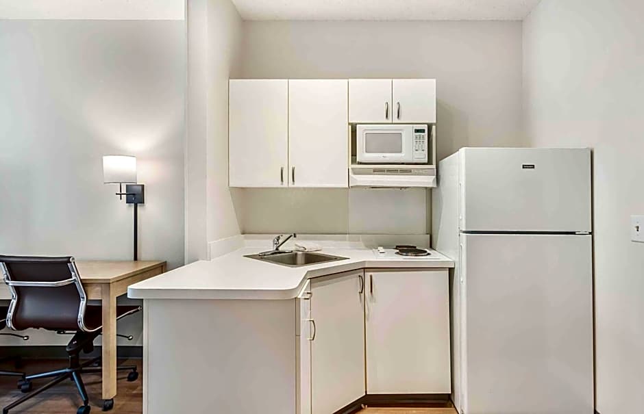 Extended Stay America Suites - Long Island - Melville