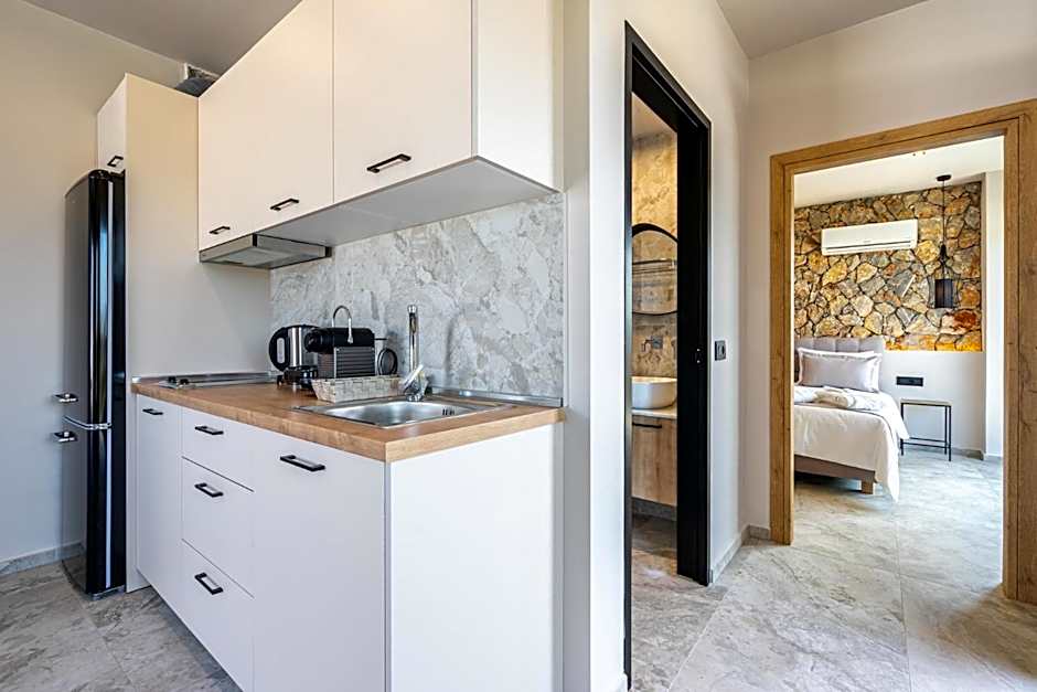 Pathos SeaSide Suites