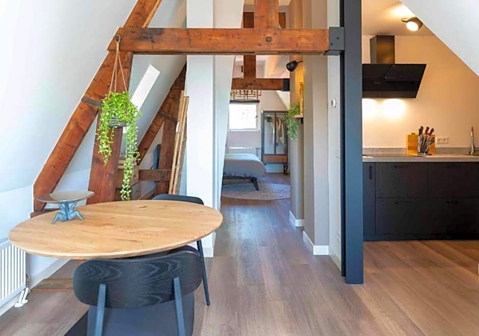 In de Witte Dame Hotel Bar Kitchen Apartments