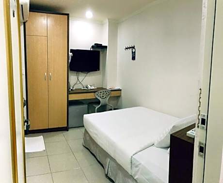 Basic Single Room(No Window)