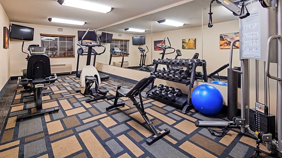 Best Western Plus Berkshire Hills Inn & Suites