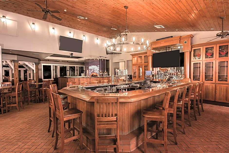 DoubleTree by Hilton Racine Harbourwalk