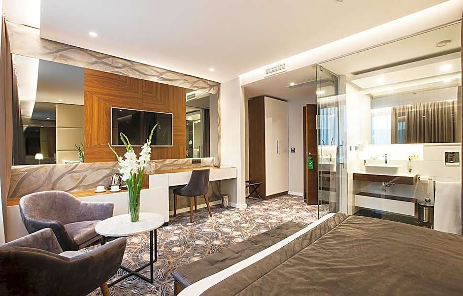 Sky Hotel
