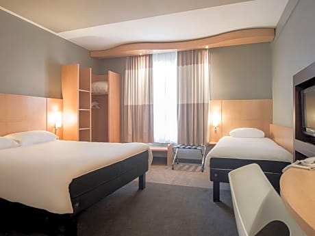 Double Room with Two Single Beds