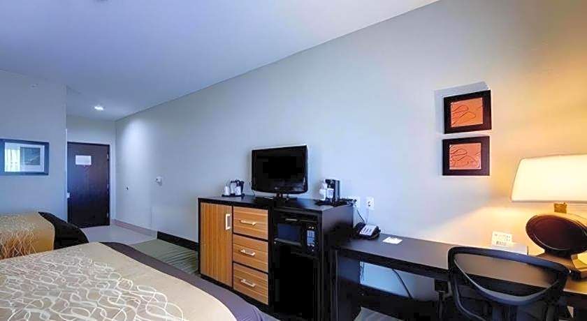 Comfort Inn & Suites