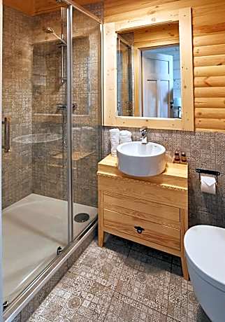 Single Room with Private Bathroom