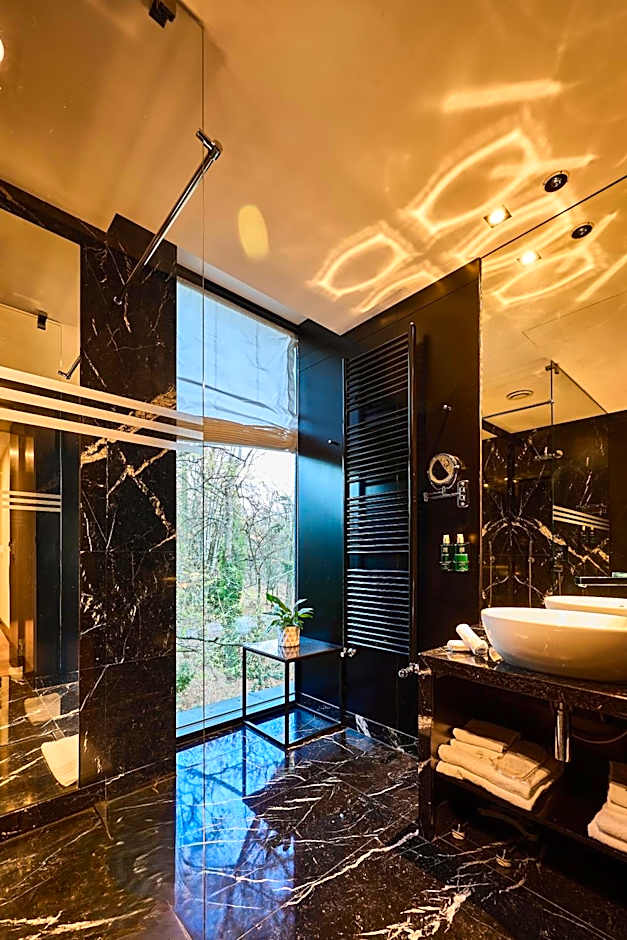 Platinum Palace Boutique Hotel & SPA