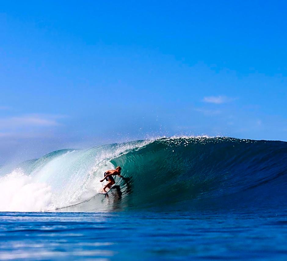 Cabana Surf and Stay
