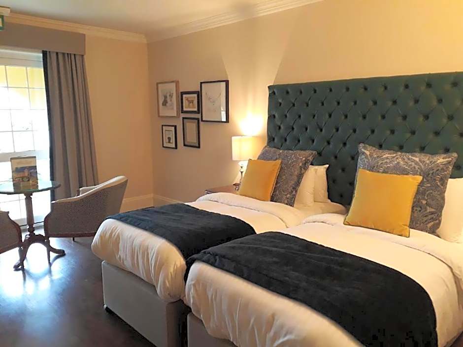 New House Country Hotel