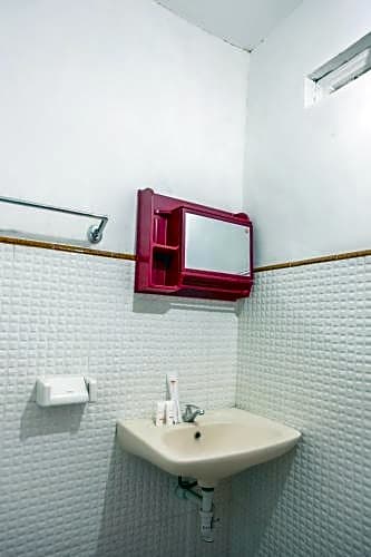 OYO 3004 Penginapan Bromo Adi