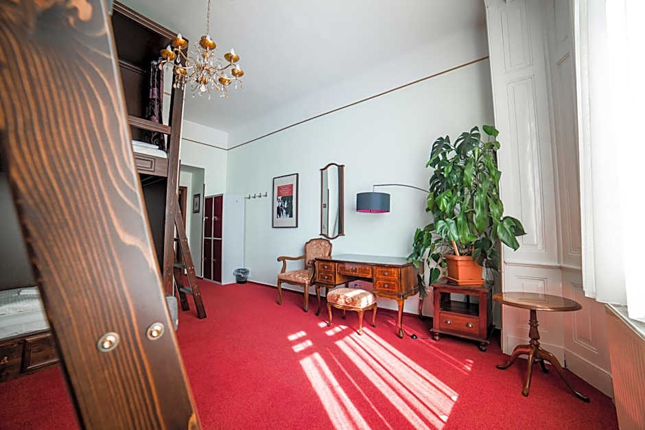 Vienna Boutique - Premium Hostel