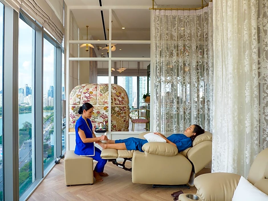 Wyndham Bangkok Queen Convention Centre - SHA Extra Plus