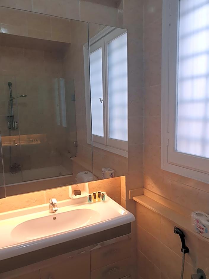 Alexander The Great Hotel