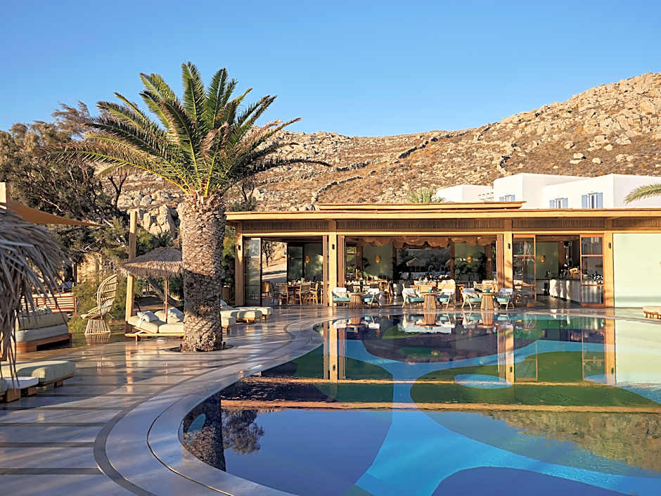 Myconian Sunrise Relais & Chateaux Hotel