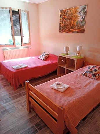 Twin Room with Shared Bathroom