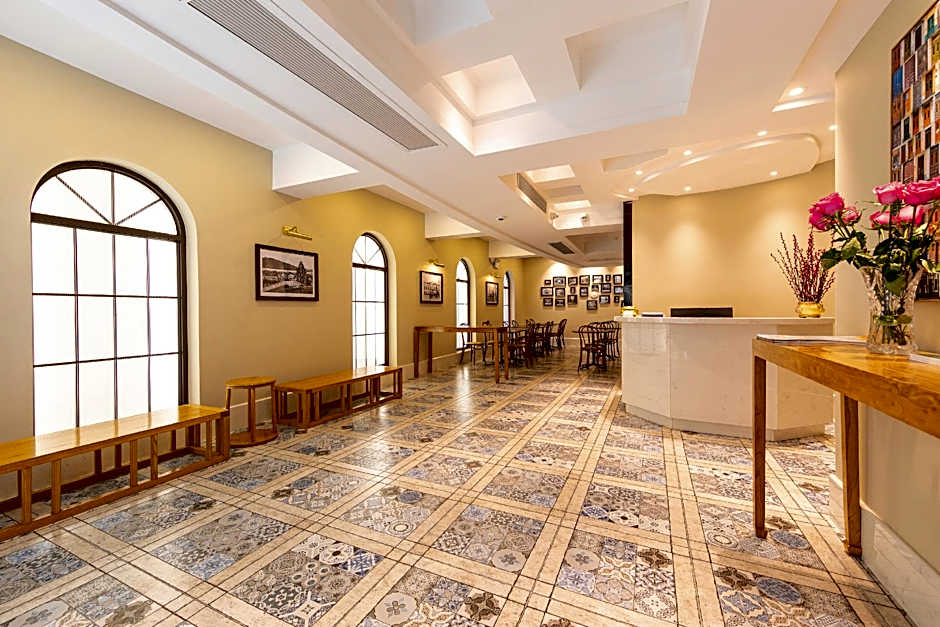 Ole Tai Sam Un Hotel