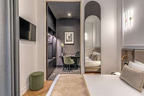 Superior Double Room with Balcony