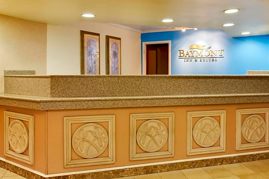 Baymont by Wyndham Lake City