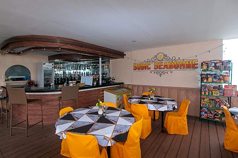 RedDoorz Plus @ Seaborne Hotel Subic Zambales