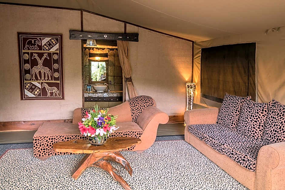 Rhino Watch Safarilodge