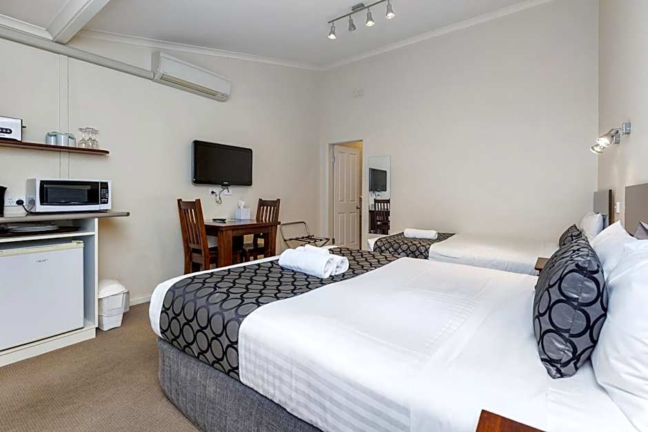 Amaroo Motel Tumuts Best Accommodation