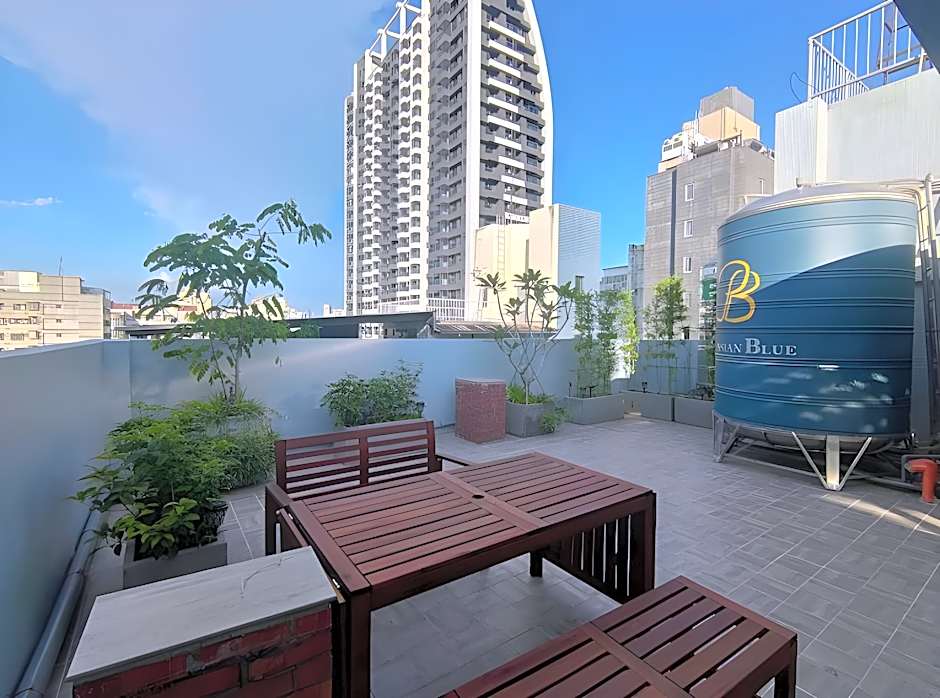 18th prussianblueinn