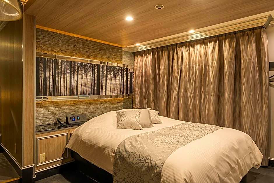 ホテル 兆 各務原店 Hotel CHO Kakamigahara