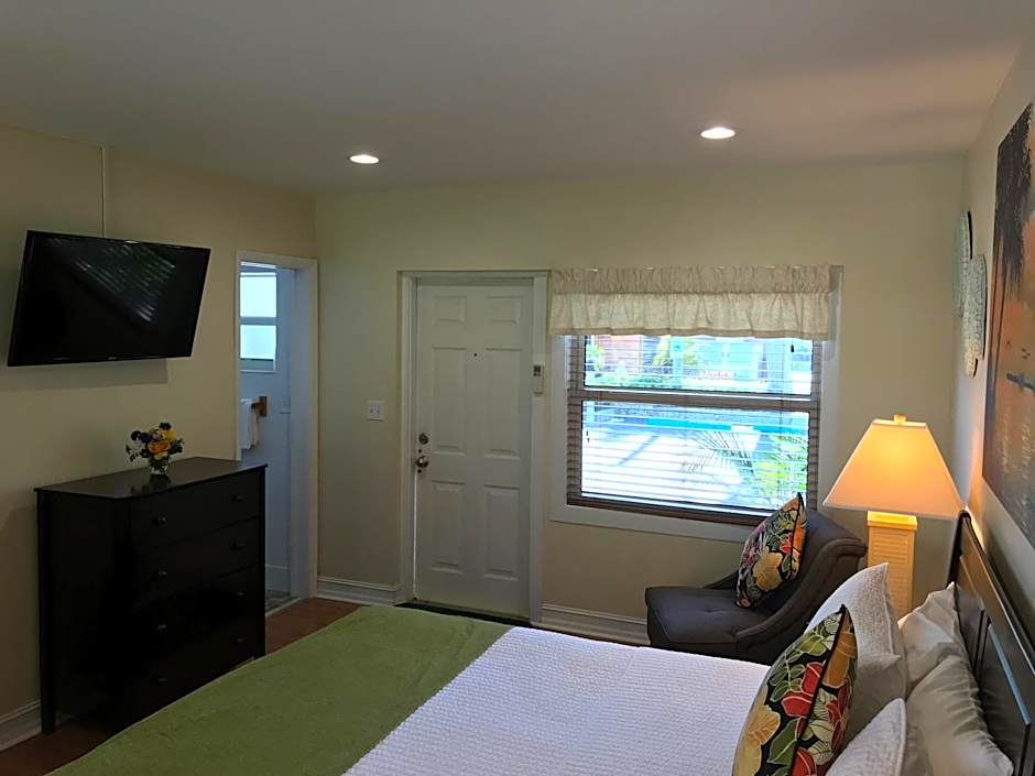 Harborside Motel & Marina