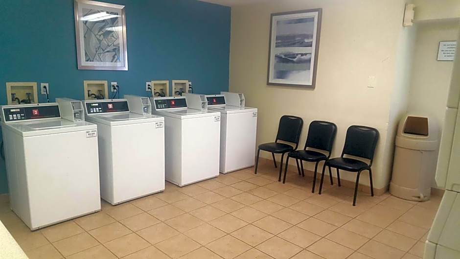 Studio 6-Richmond, VA - I-64 West