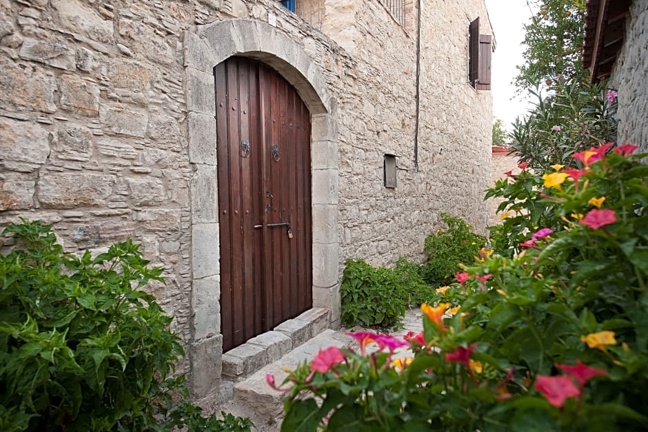 Oinoessa Traditional Boutique Houses